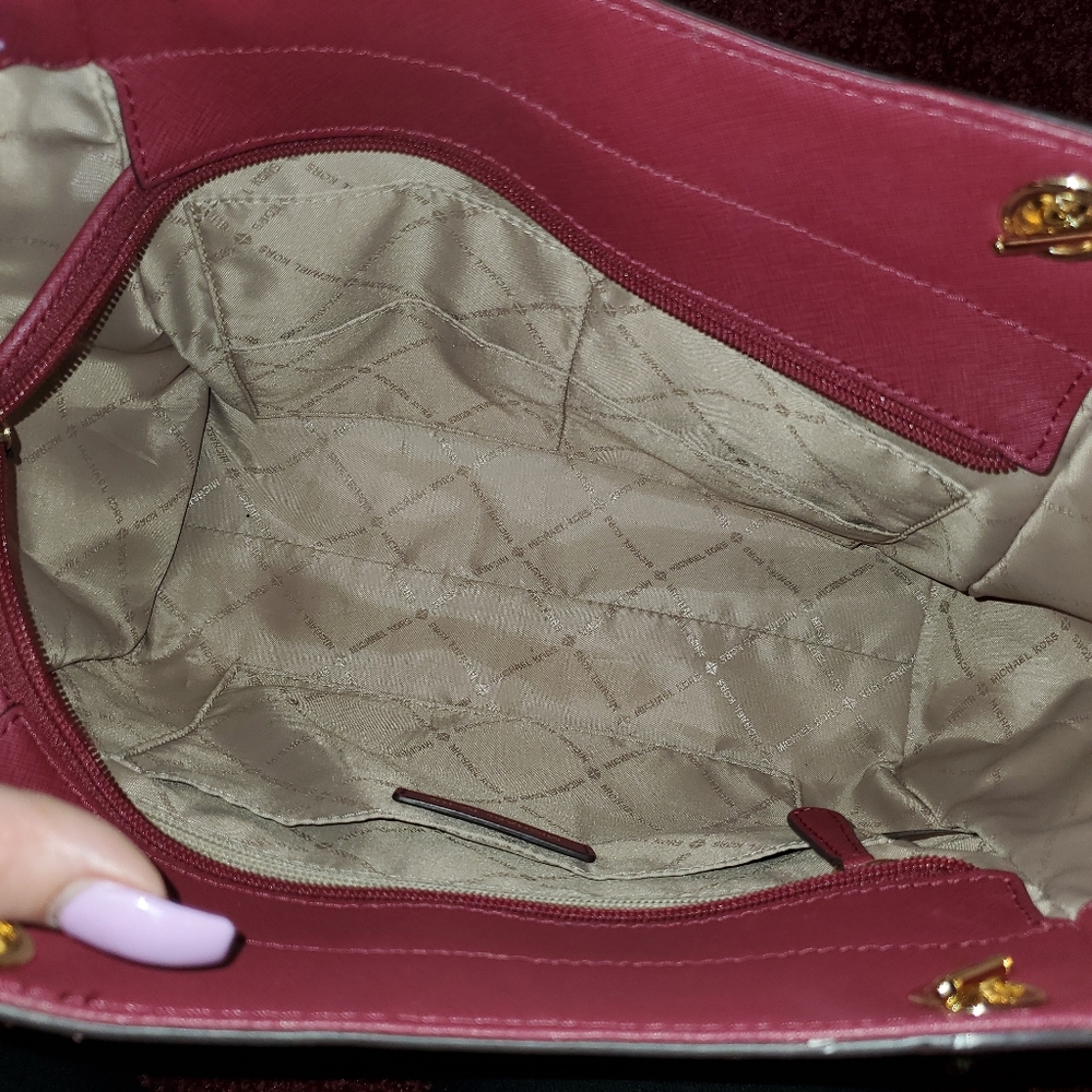 SOLD OUT Michael kors bag - Picture 4 of 5